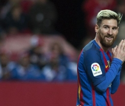 Бартомеу назвал Месси самым значимым игроком в истории "Барселоны"