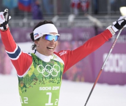 Норвежки выиграли командный лыжный спринт, россиянки — шестые