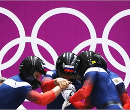 Экипаж Зубкова завоевал золотую медаль на Играх в Сочи-2014