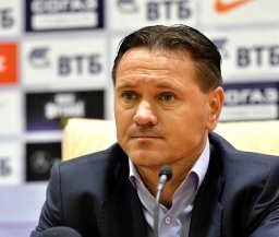 Аленичев сообщил, что "Спартак" приобретет еще одного центрального защитника