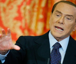 Берлускони: "Милан возродится через три года"