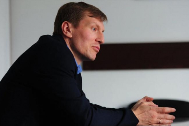 Зинин покинул