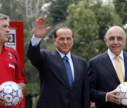 Берлускони снова заявил, что ждёт возвращения Анчелотти в "Милан"