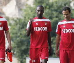 "Монако" продлил контракты с двумя защитниками