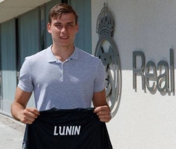 Лунин подписал 6-летний контракт с "Реалом"
