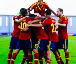 Испанская молодежка вышла в финал Евро-2013