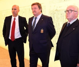 В Федерации футбола Испании временно назначили президента