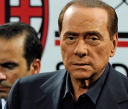 Берлускони заверил, что "Милан" вновь станет большим клубом