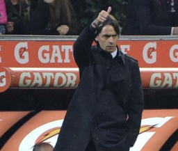 Галлиани дал понять, что "Милан" не намерен увольнять Индзаги