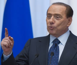 Берлускони надеется, что Златан вернется в "Милан"