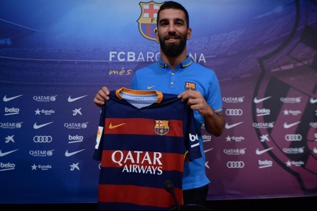 "Барселона" объявила о подписании пятилетнего контракта с Арда Тураном