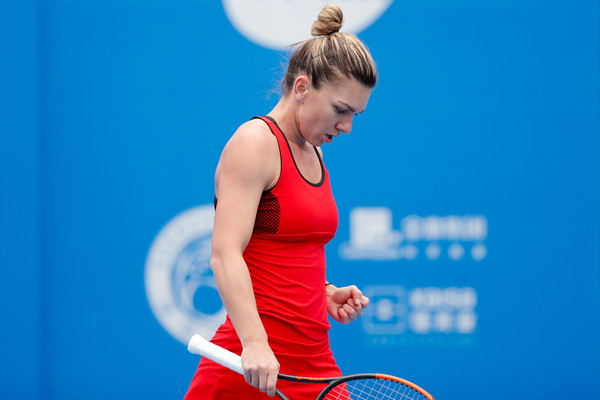 Халеп прошла в полуфинал турнира Шэньчжэне