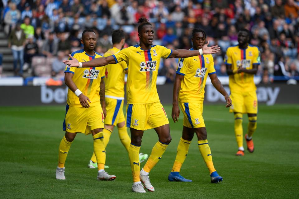 \"Хаддерсфилд\" минимально уступил \"Кристал Пэласу\"