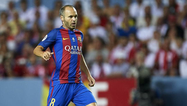 Энрике отметил уникальность Иньесты