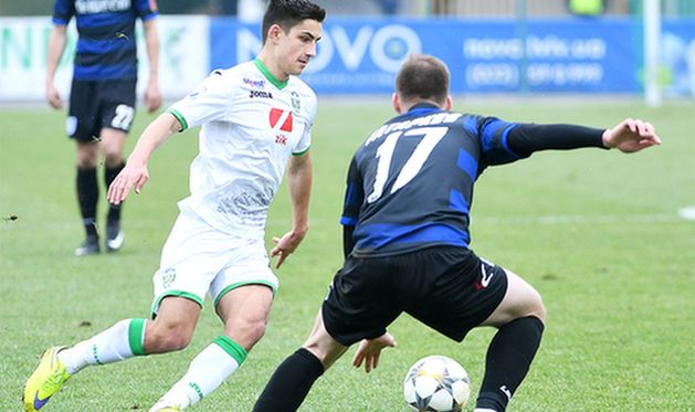 \"Карпаты\" минимально обыграли \"Черноморец\"