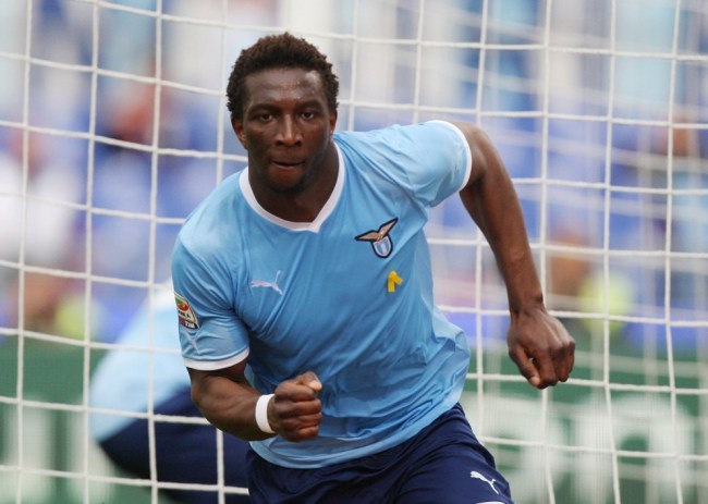 \"Анжи\" планирует купить игрока \"Лацио\" 