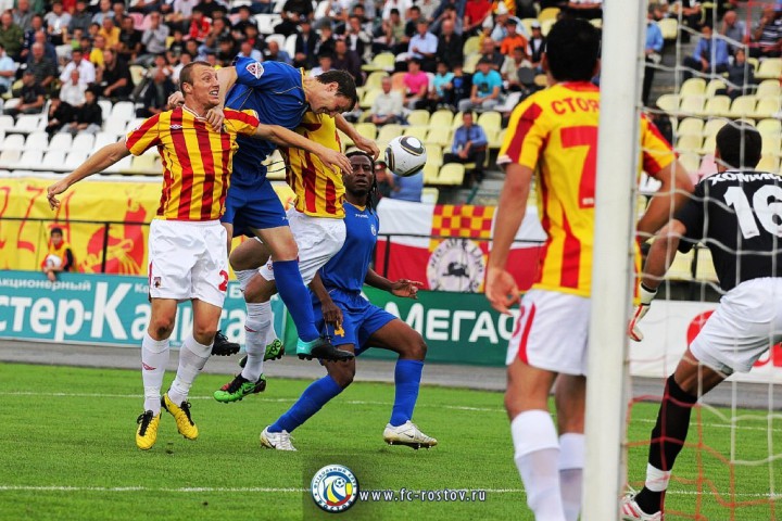 \"Алания\" и \"Ростов\" мячей не забили