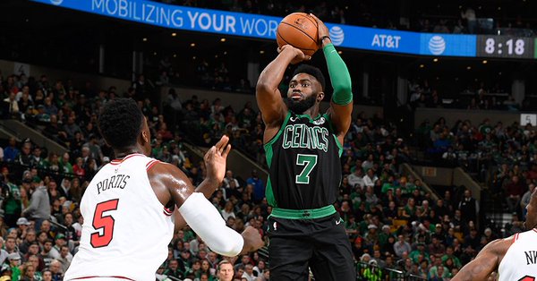 \"Бостон\" разгромил \"Чикаго\"