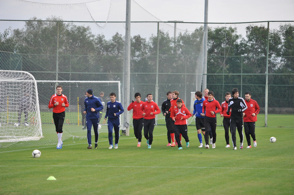 \"Спартак\" Н подписал четырех игроков