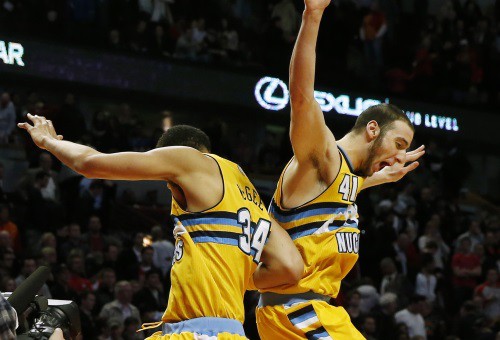 НБА: 15-ая победа \"Денвера\"