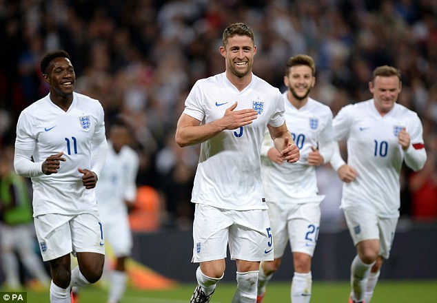 \"Товарняки\": Англия разгромила Перу, Испания переиграла Боливию