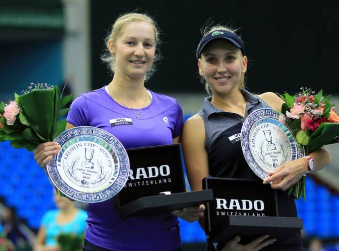 Веснина и Макарова выиграли парный разряд на \"Ролан Гаррос\"