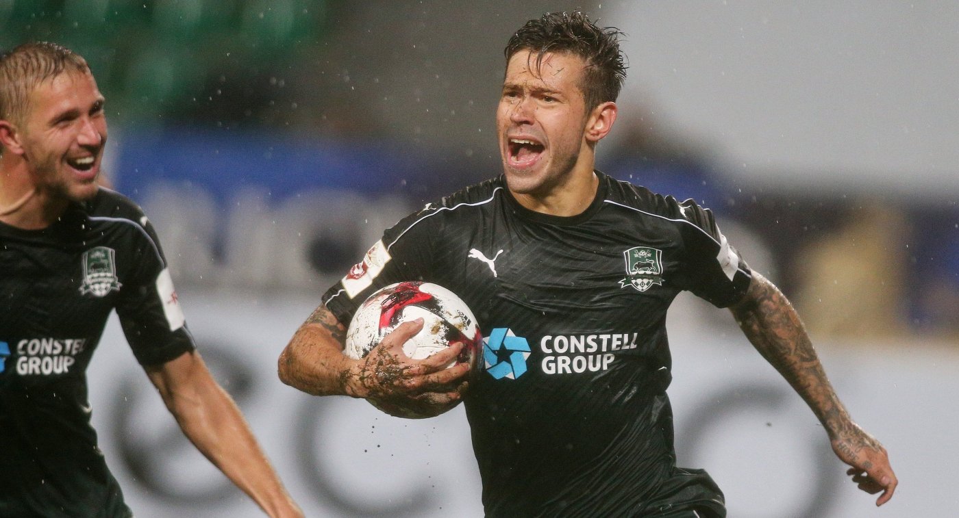 Смолов назвал главным разочарованием сезон выступление России на ЧЕ-2016