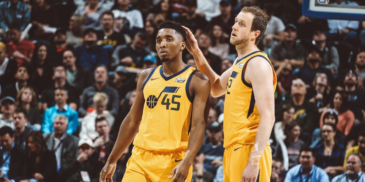 \"Хьюстон\" добыл восьмую победу подряд, обыграв \"Юту\"