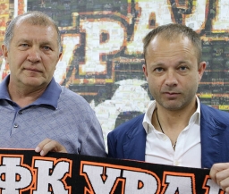 Боссы "Урала" выразили доверие Парфенову
