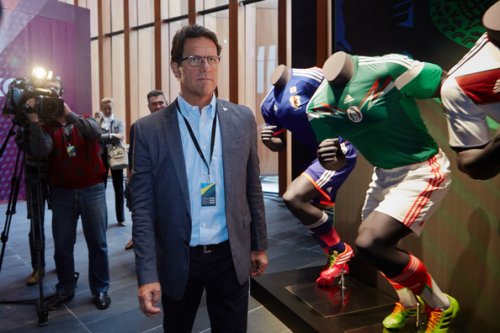 Бразилец Кака вступился за Капелло