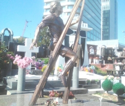 В Киеве появился памятник Андрею Гусину