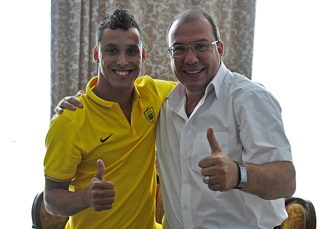 \"Анжи\" приобрел бразильца из \"Габалы\"