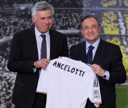 Не все поклонники "Реала" хотят, чтобы клуб продлевал контракт с Анчелотти