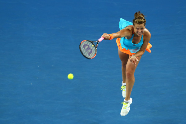 Павлюченкова уступила Бенчич в трех сетах