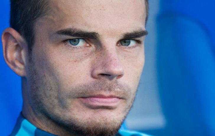 \"Зенит\" расторг контракт с Юсуповым