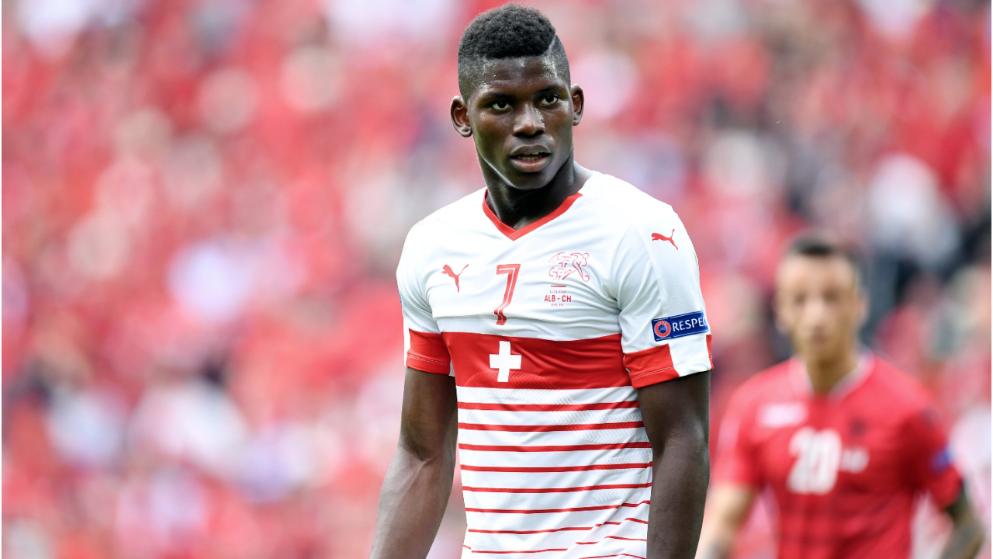 Моуринью хотел видеть Эмболо в \"МЮ\"