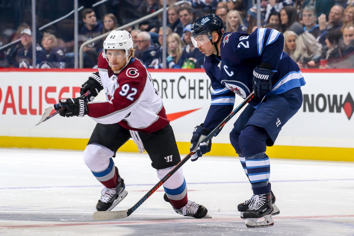 \"Виннипег\" уверенно разобрался с \"Колорадо\"