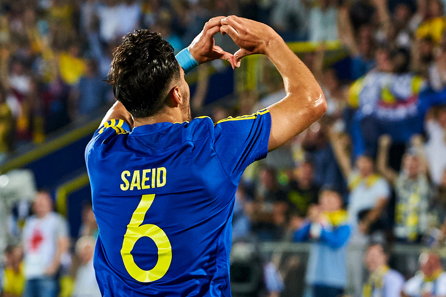 \"Ростов\" продлил контракт с Эззатоллахи