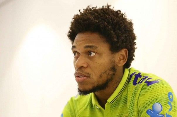 Луис Адриано успокоил фанатов \"Шахтёра\"