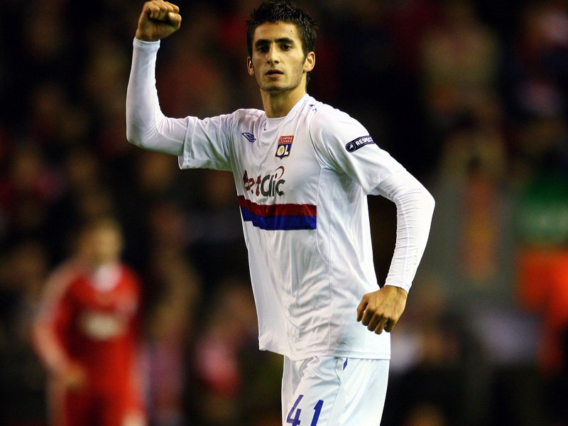 Гоналон не перейдет в \"Наполи\"