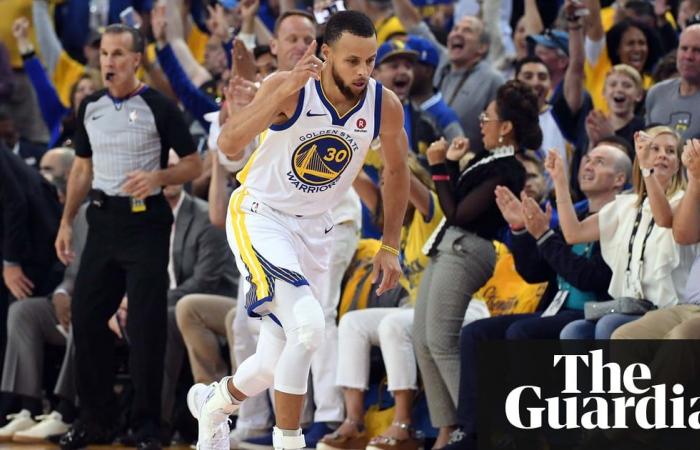 \"Голден Стэйт Уорриорз\" уверенно обыграли \"Хьюстон Рокетс\"