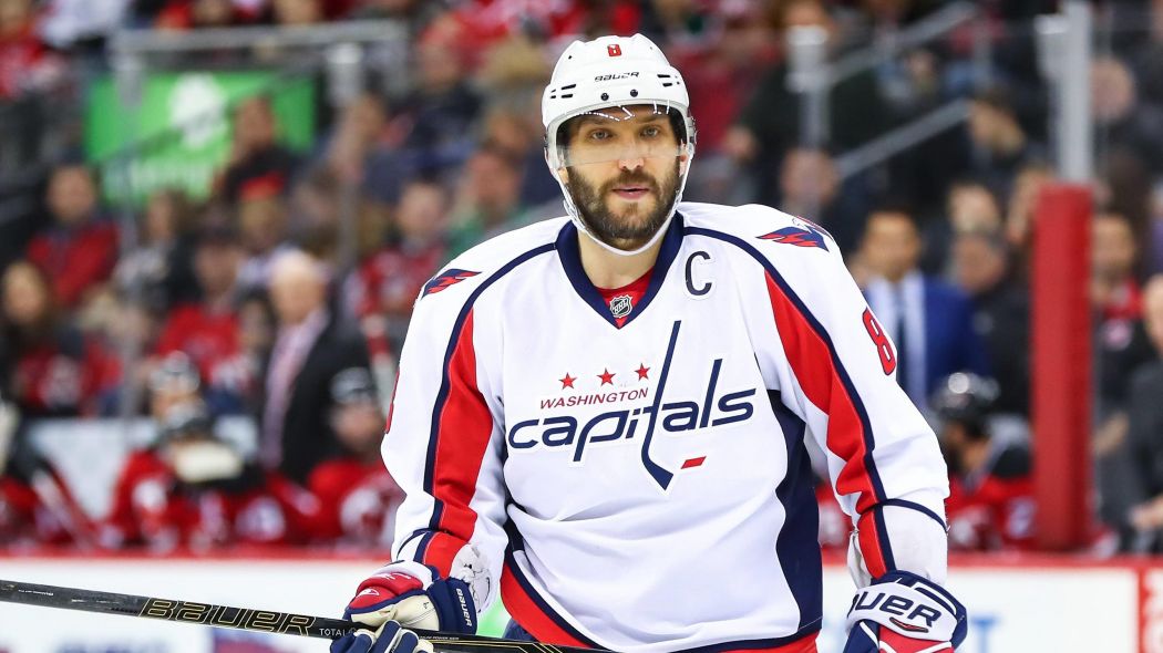 \"Вашингтон\" обыграл \"Торонто\" благодаря хет-трику Овечкина