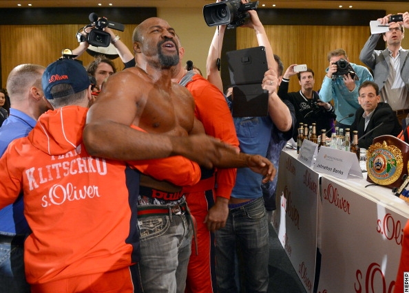 Бриггс: я уже начал продвигать бой с Кличко