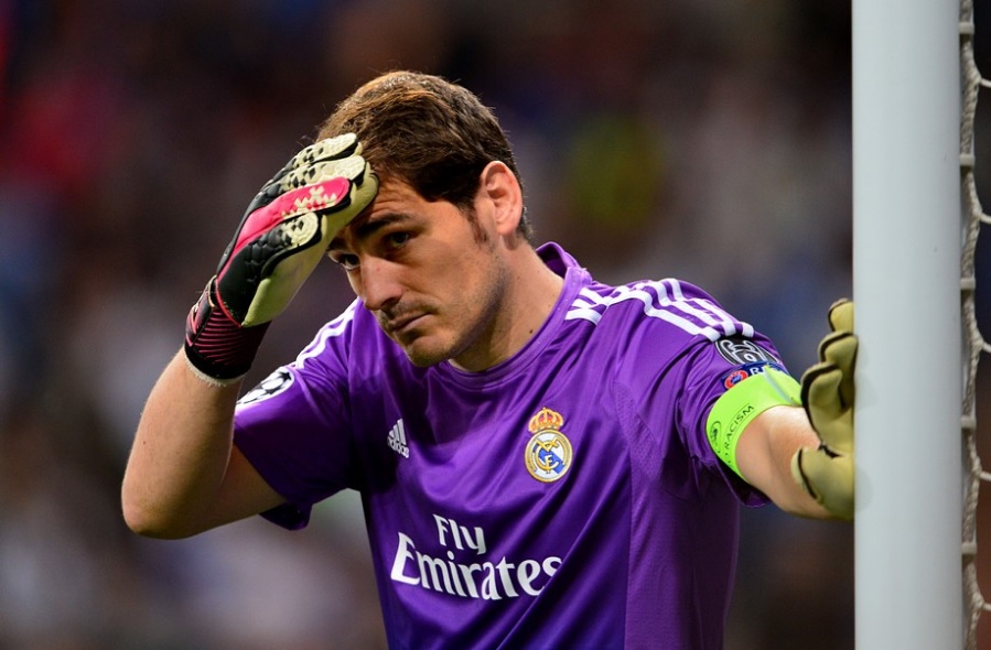 Касильяс:  играть против Это’О тяжелее, чем против Месси