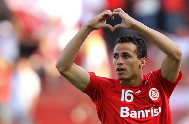 \"Наполи\" ведет переговоры по Дамиану