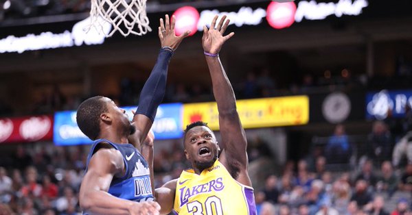 \"Даллас\" уступил \"Лейкерс\" в овертайме