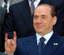 Берлускони отказал Лиму