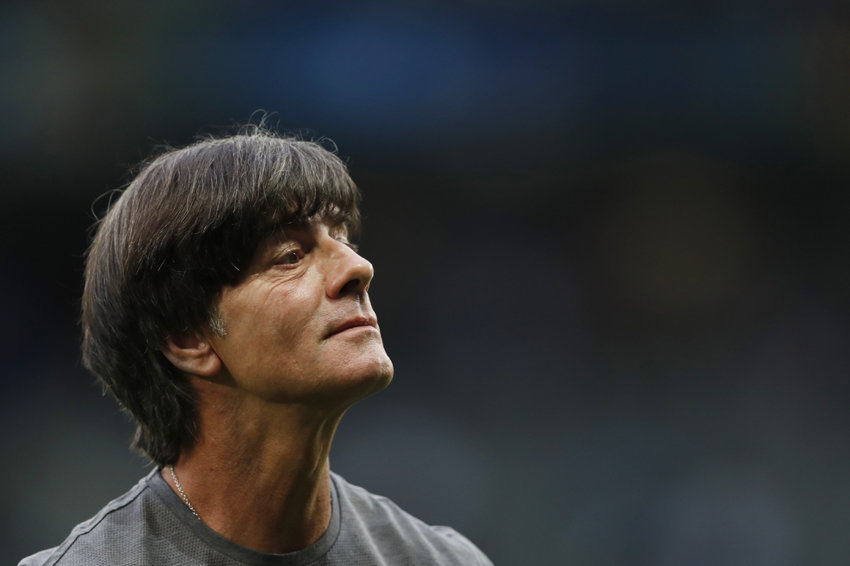 Лев: обидно терять ключевых исполнителей на решающей стадии турнира