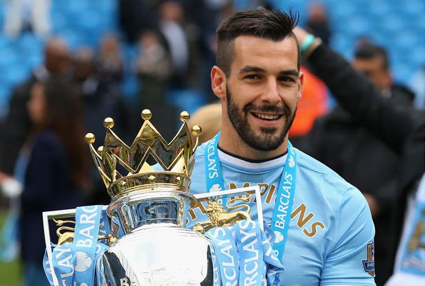 Форвард \"Манчестер Сити\" Негредо хочет перейти в \"Атлетико\"