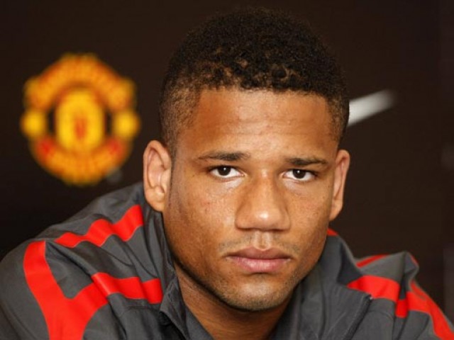 \"Бенфика\" купит Бебе у \"МЮ\" 